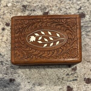 Carved Wooden Trinket Box with Leaf Design